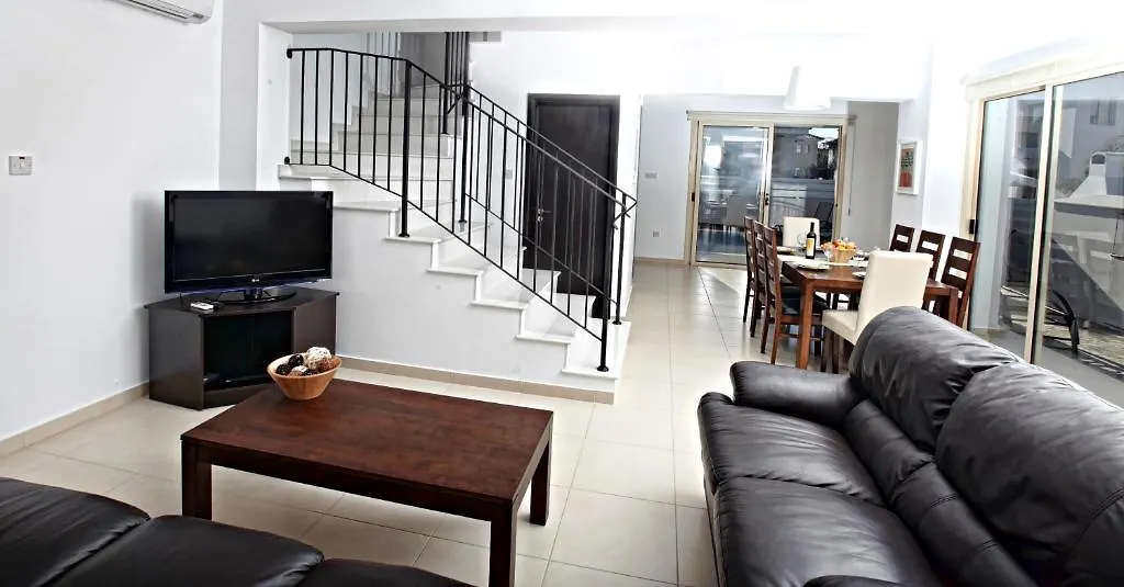 פרוטאראס Palm Village Villas קפריסין